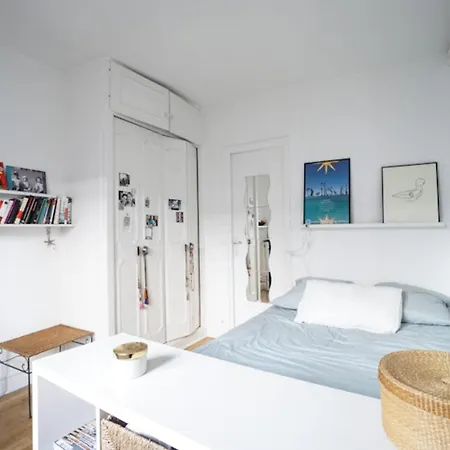 Bright Apt Near The Champ De Mars Paris